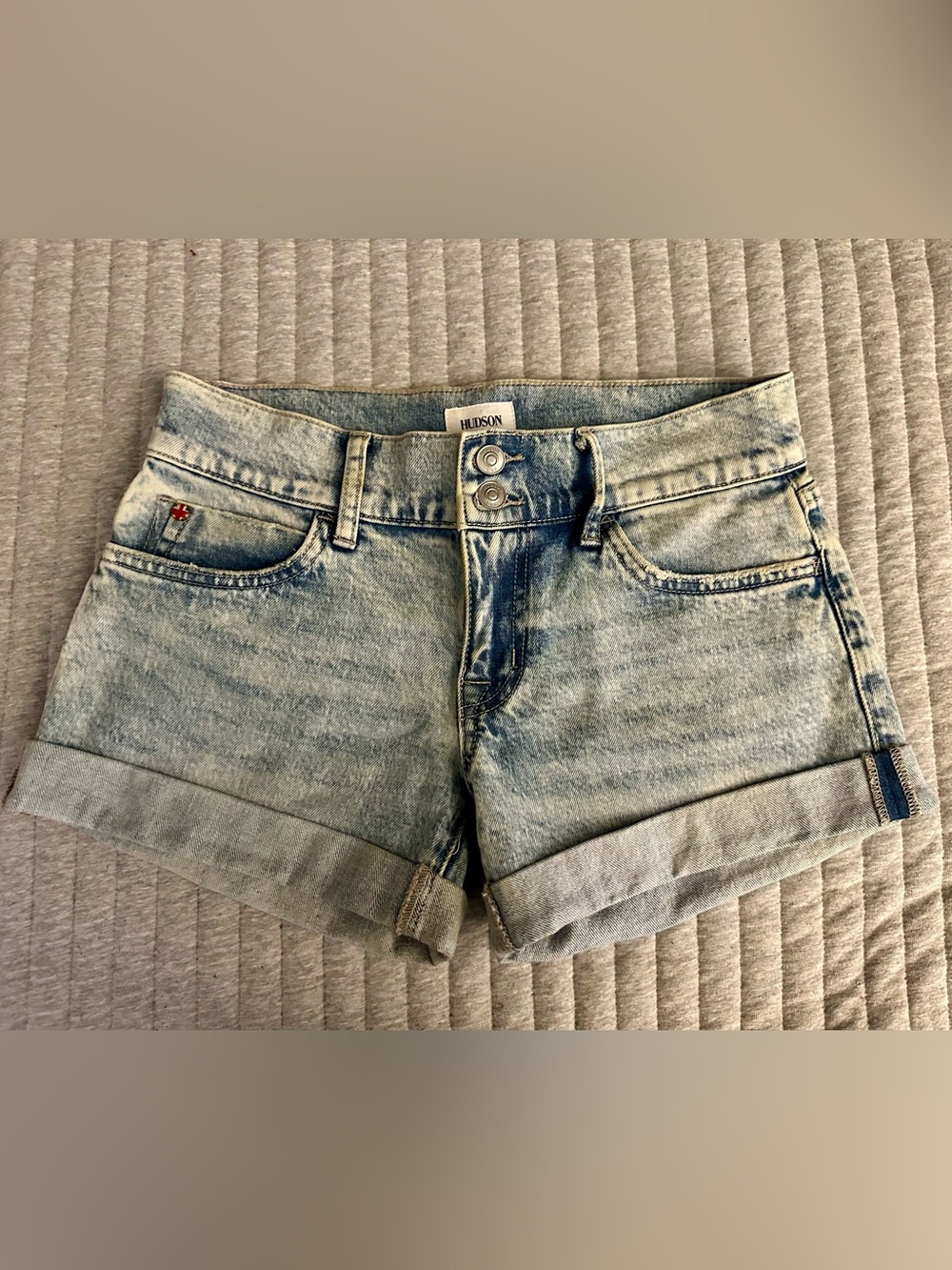 Hudson Ruby Light Wash Denim Cuffed Shorts 27